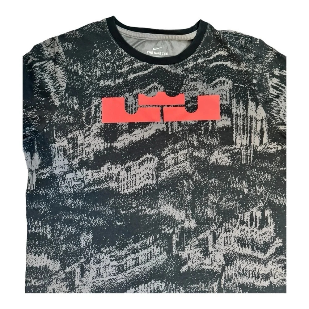 Nike LeBron Tee - Picture 2 of 6